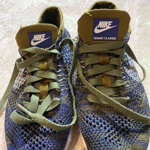 Nike Tennis Army Green